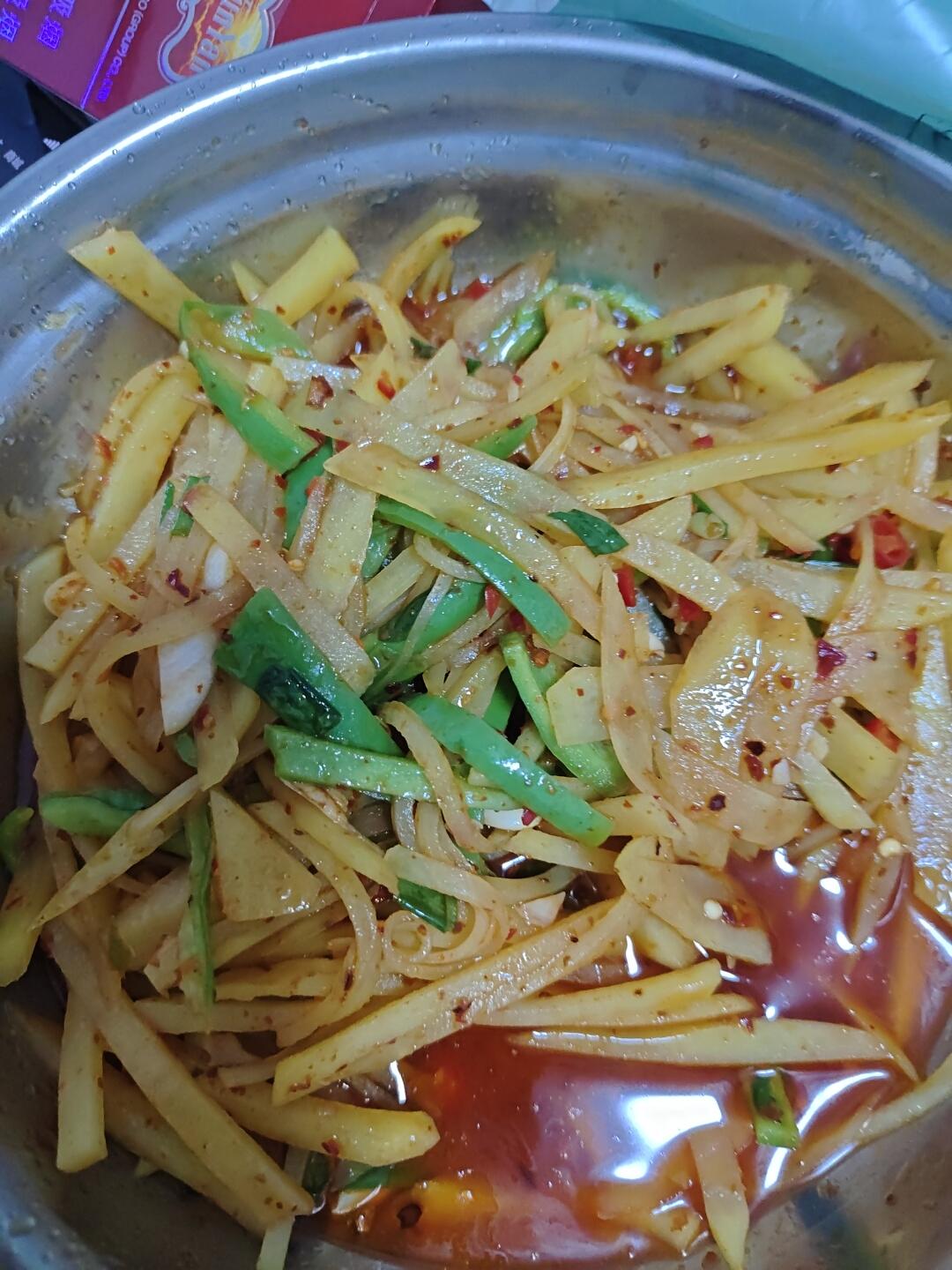 五分钟搞定‼酸爽开胃的凉拌酸辣土豆丝
