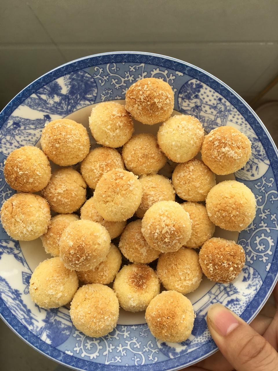 【视频】椰蓉小酥球（消耗蛋黄）童年美食