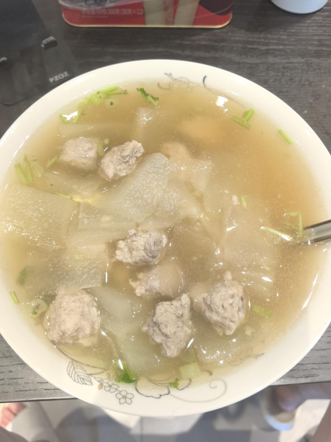 巨鲜美的冬瓜丸子汤