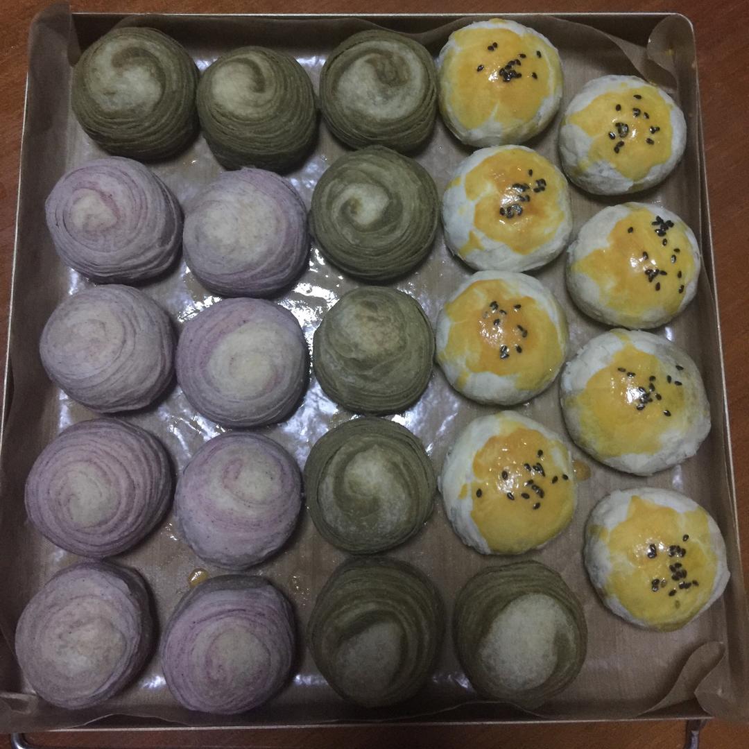 蛋黄酥~紫薯、抹茶、原味~花好月圆，中秋快乐~内附一次做六色蛋黄酥方法~