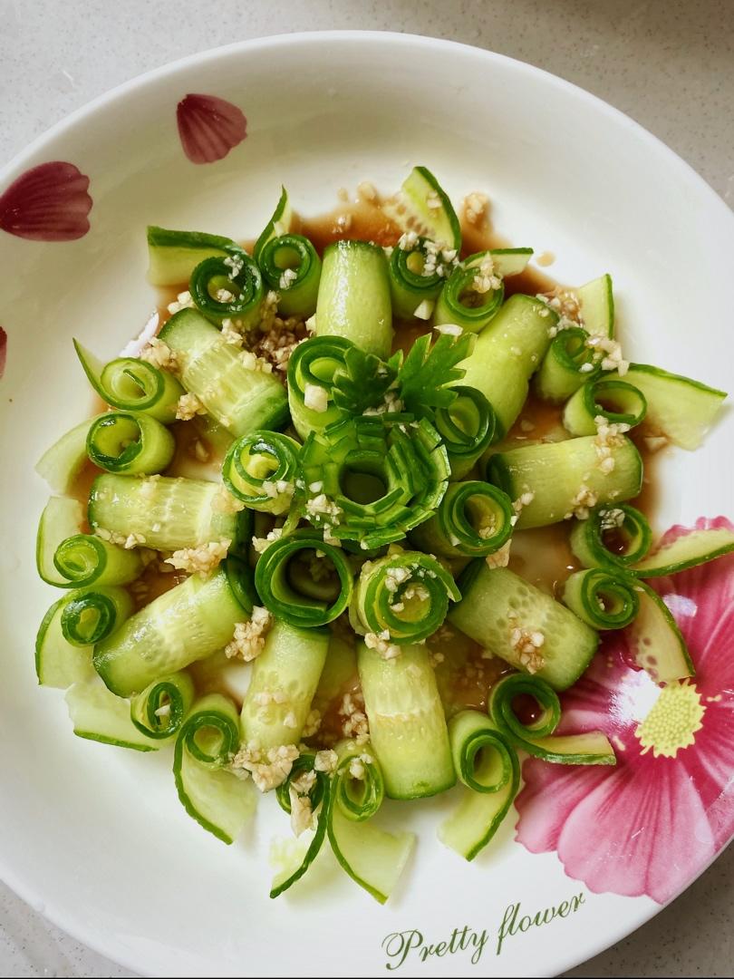 凉拌青瓜花