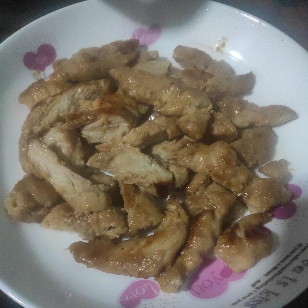 减肥食谱：我的独家鸡胸肉腌制方法