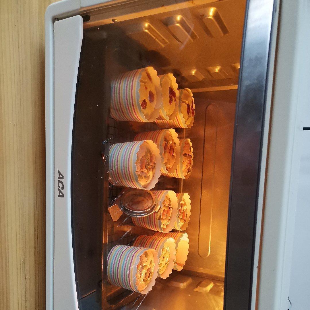 纸杯蛋糕 8寸戚风蛋糕的量