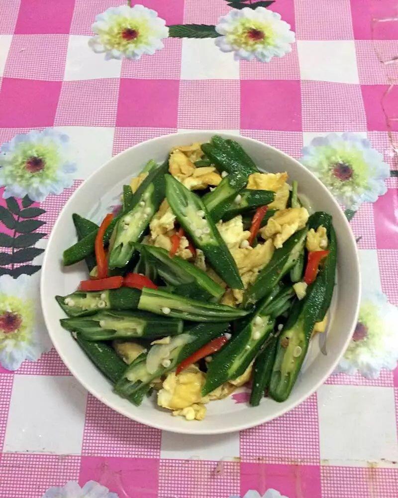 秋葵炒鸡蛋