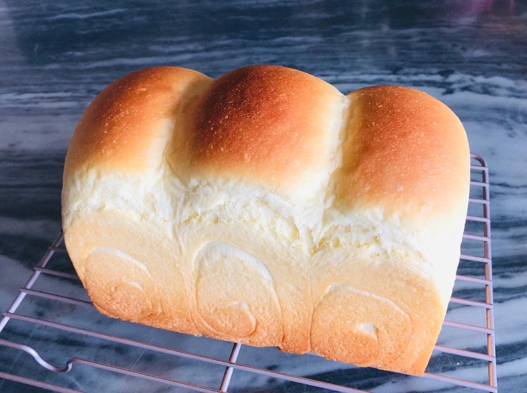 鲜奶吐司（老面法）