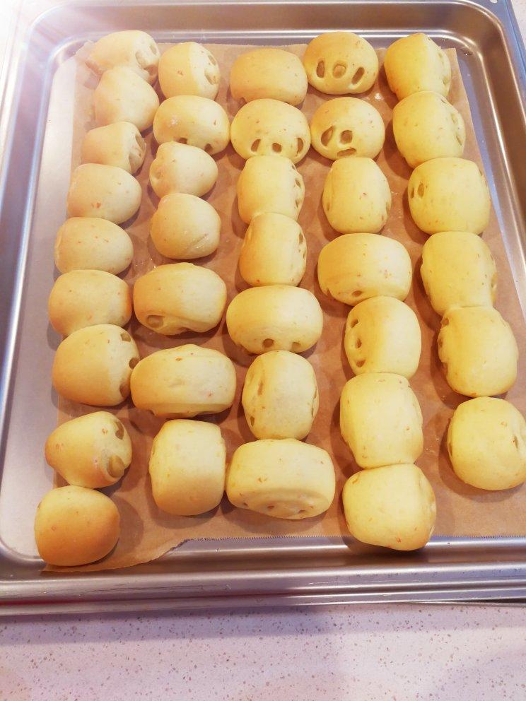 胡萝卜奶油小面包