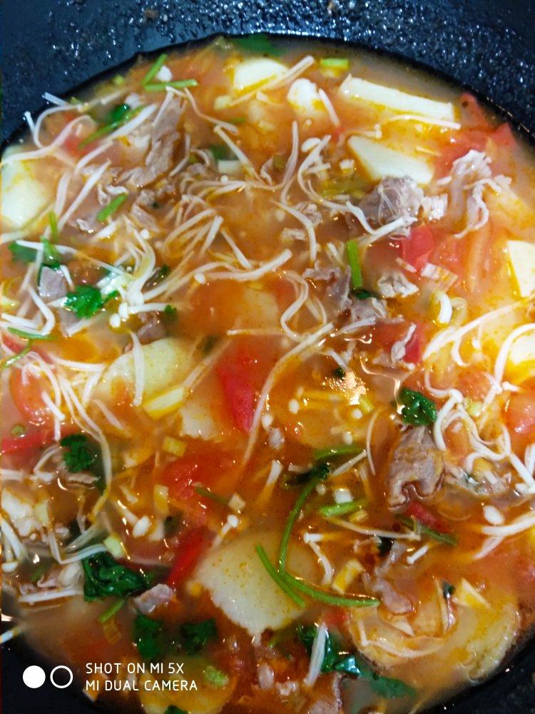 番茄土豆肥牛锅