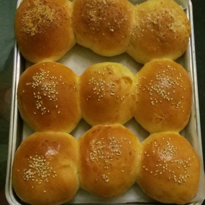 满满的幸福---椰蓉蜜豆小餐包