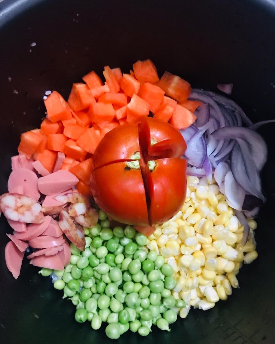抖音网红一颗番茄饭
