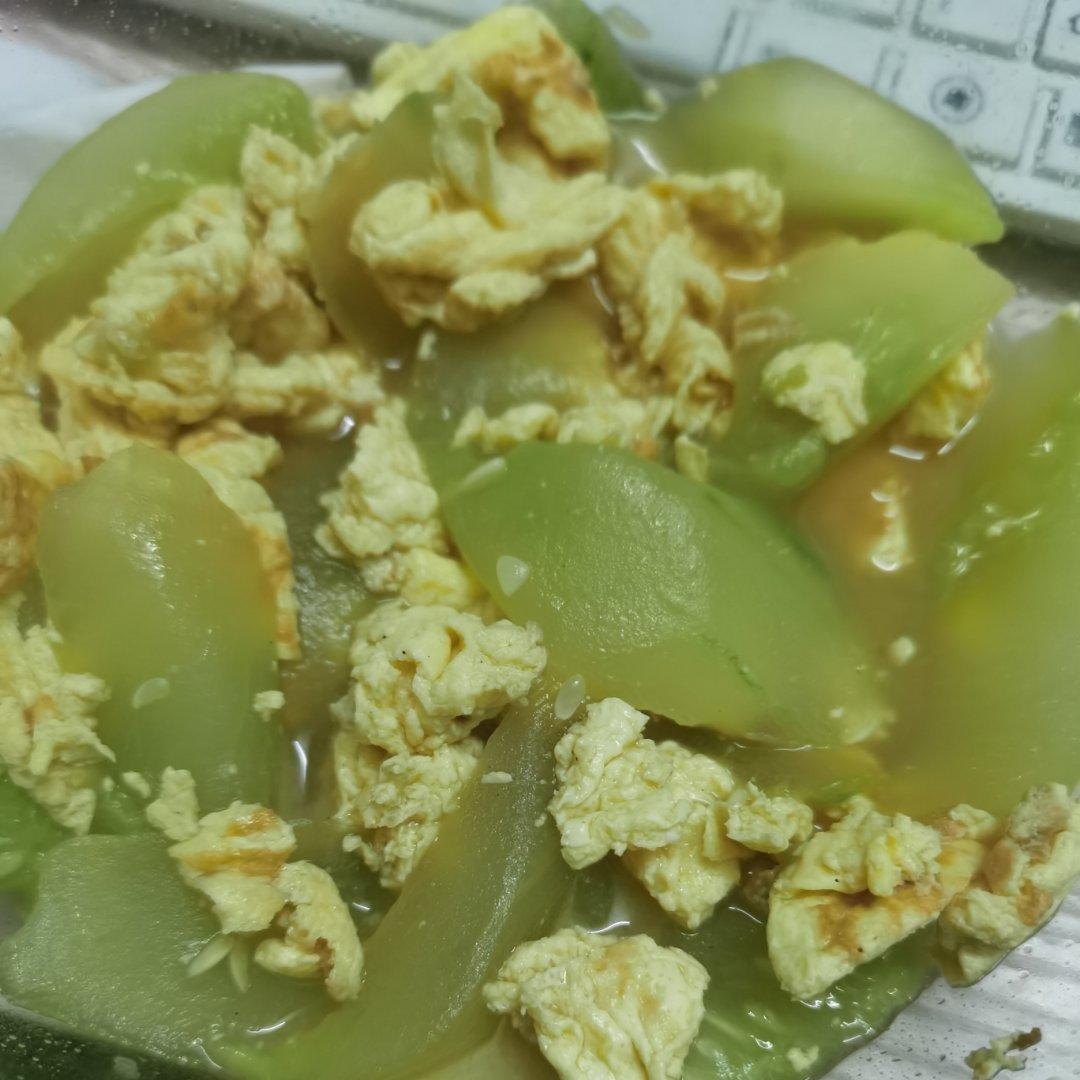 一个人的简便晚餐👉黄瓜炒鸡蛋
