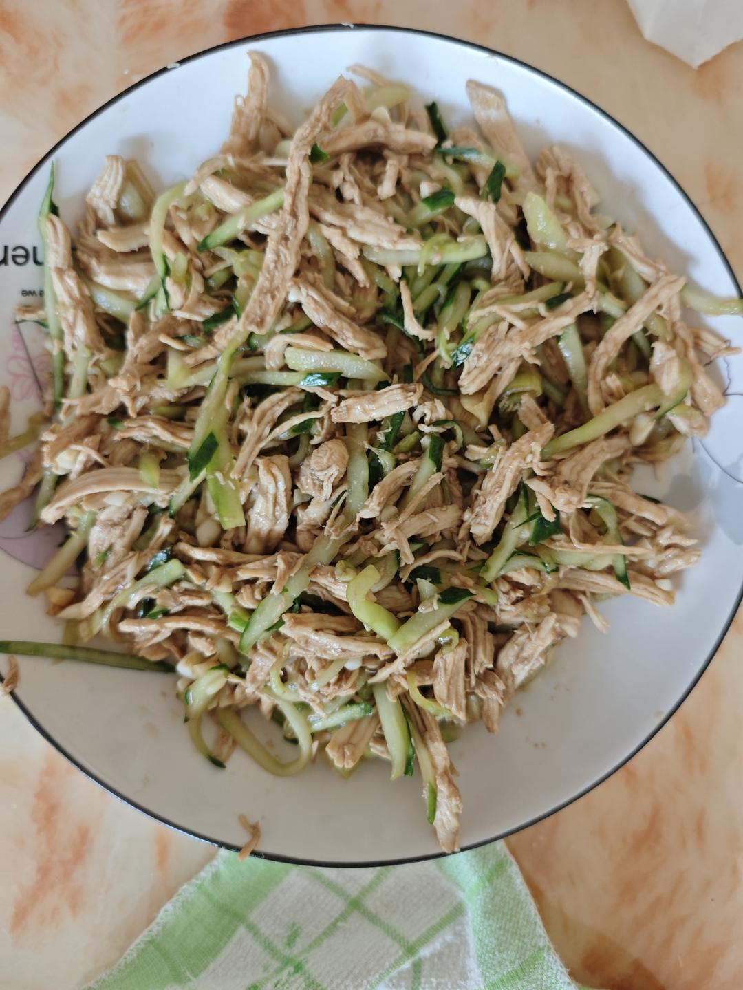 凉拌黄瓜鸡丝