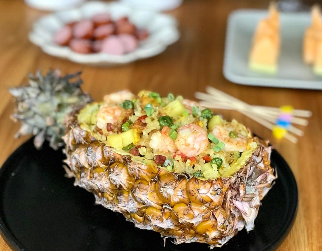虾仁菠萝炒饭