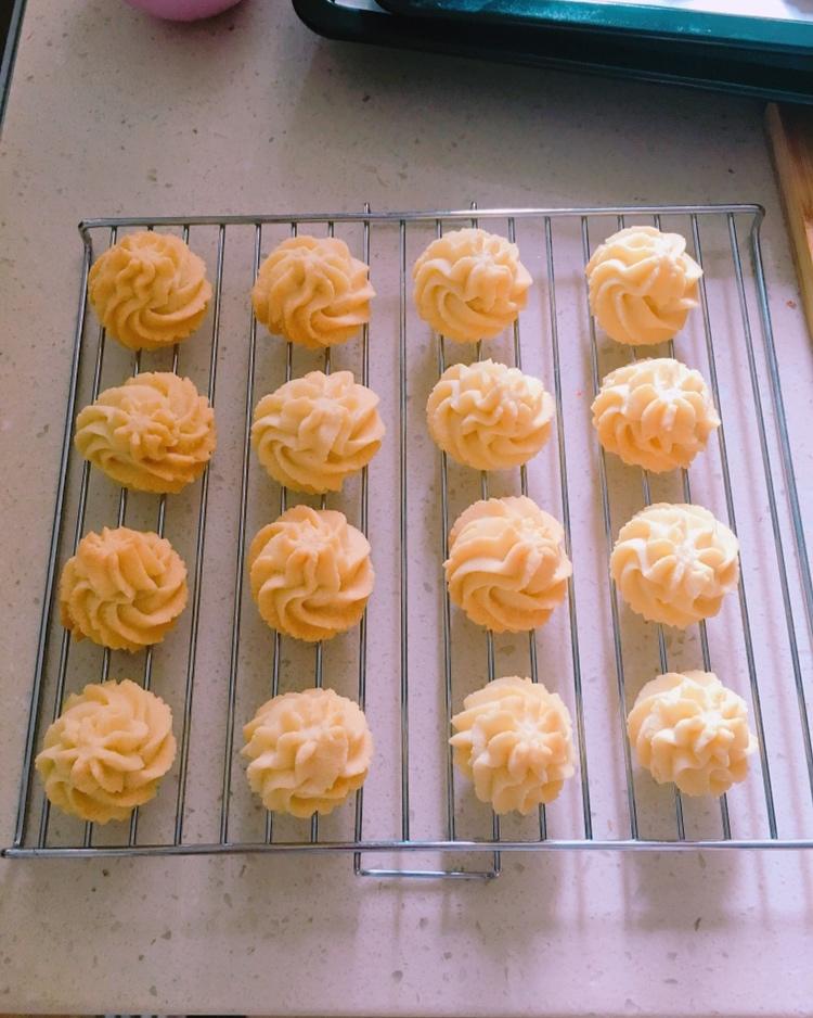 酥到掉渣的网红曲奇 牛油小花 媲美珍妮曲奇