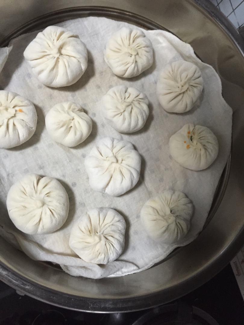胡萝卜木耳鸡蛋素包子