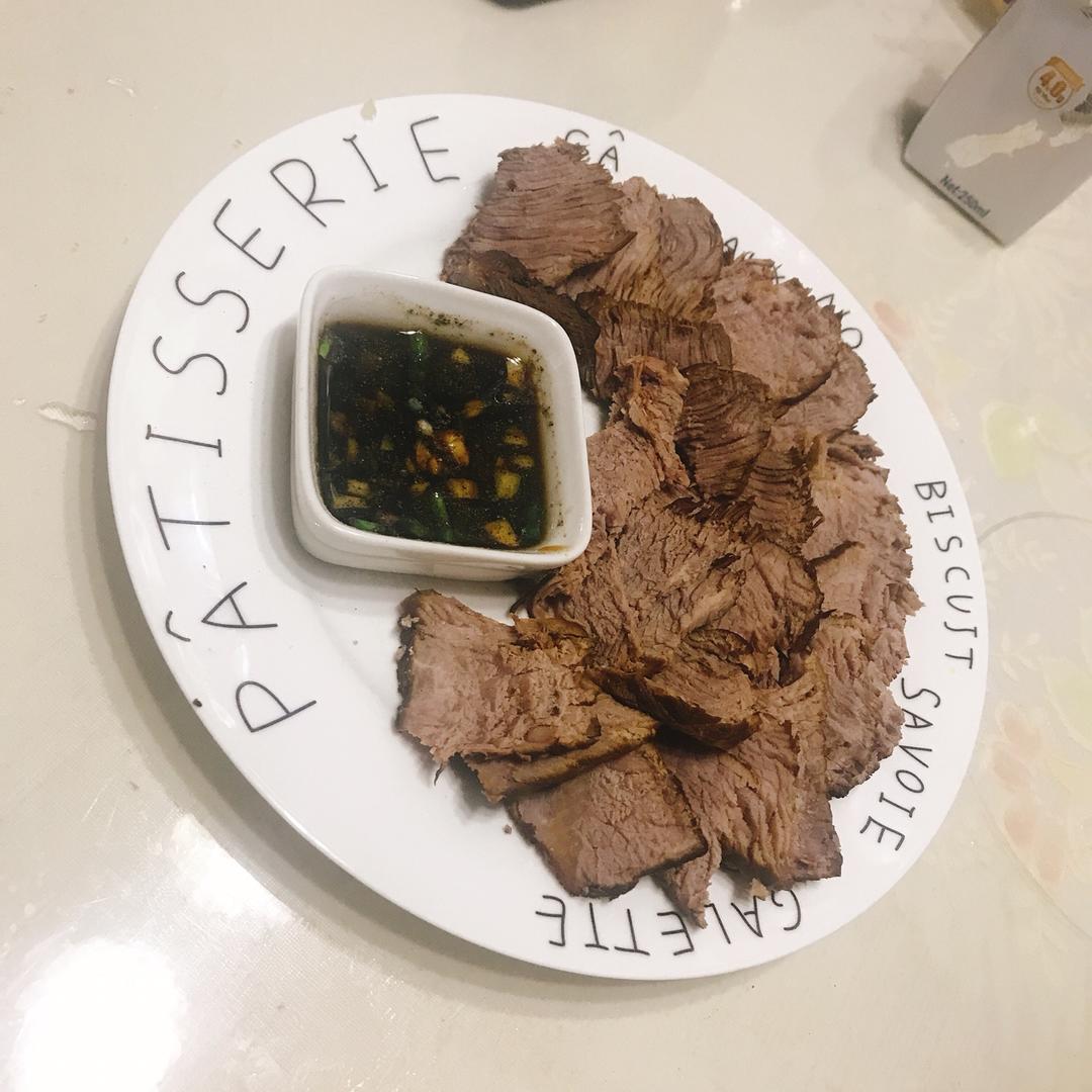 卤牛肉