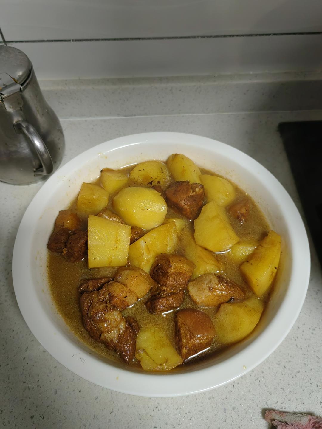 红烧肉炖土豆（丝毫不腻）