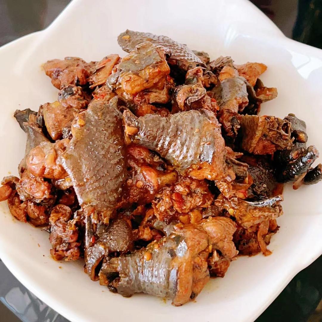 酱烧乌骨鸡
