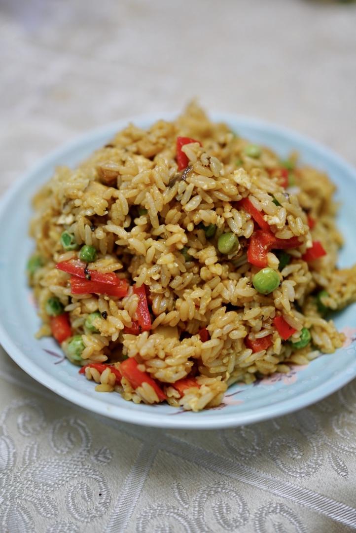 空气感满满的酱油蛋炒饭