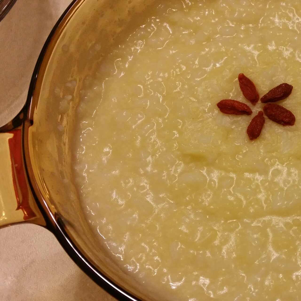 百合小米粥(快速熬出米油)