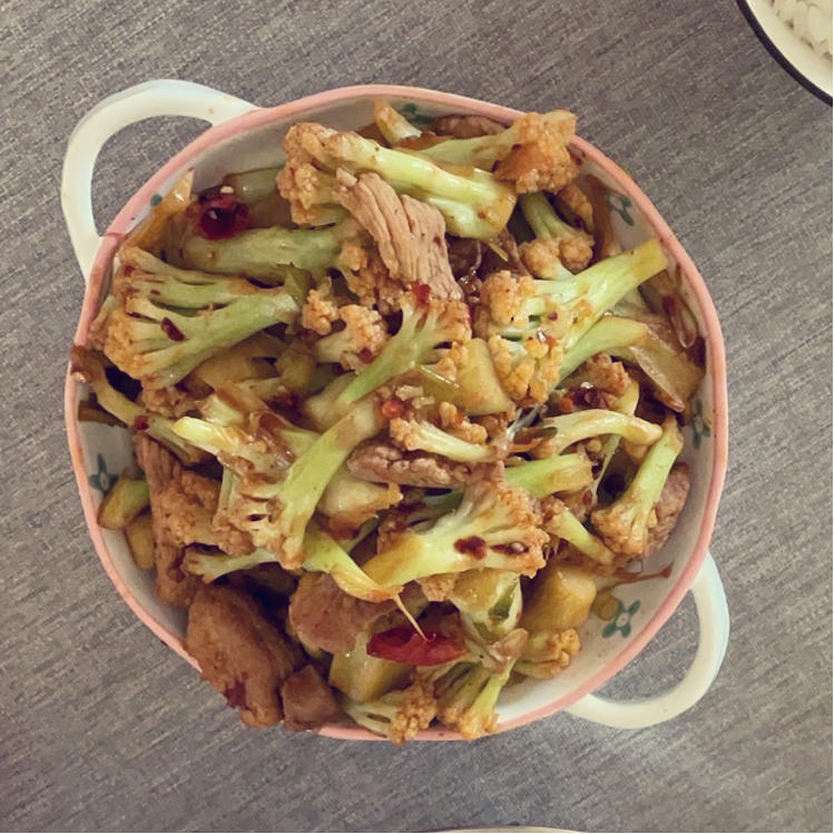 老丁的私房菜-干锅花菜