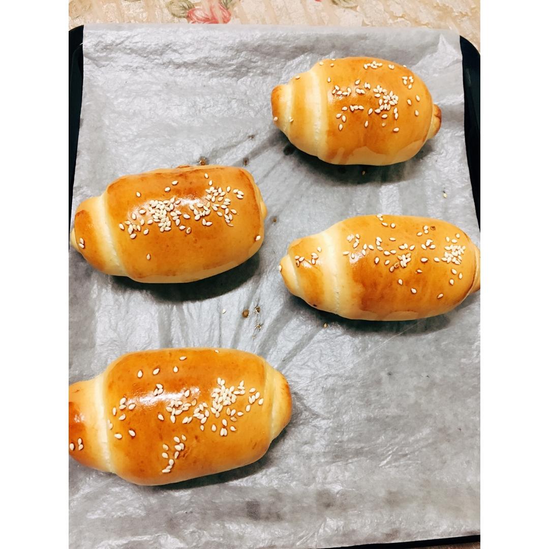 黄油面包卷