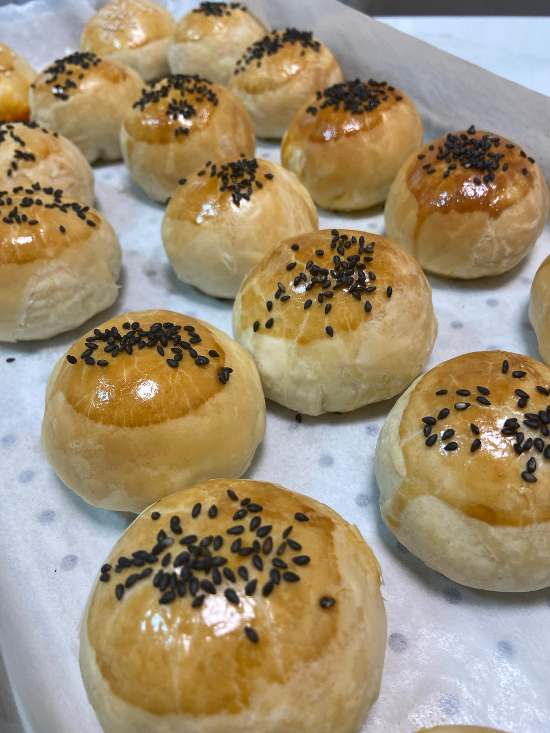 超简单 免揉 酥掉渣的蛋黄酥(超详细附全程视频)不破酥『万能酥皮』