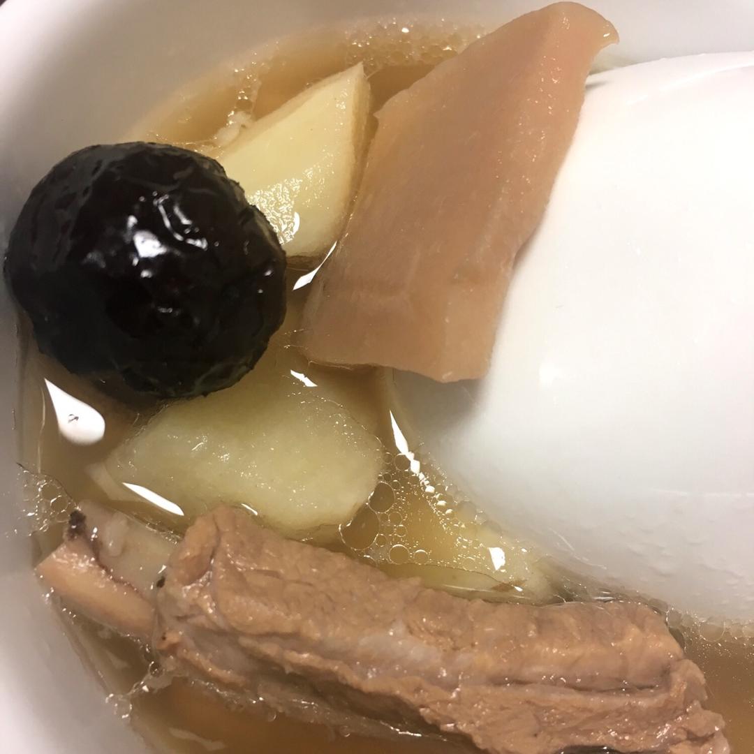 响螺瑶柱煲猪骨