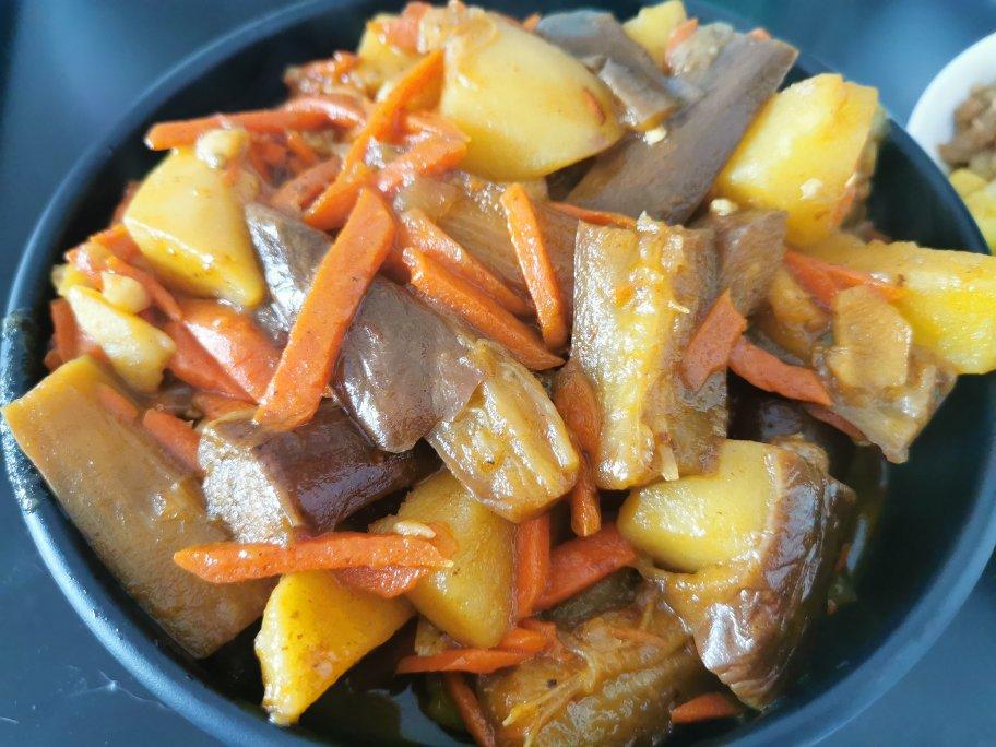 土豆烧茄子