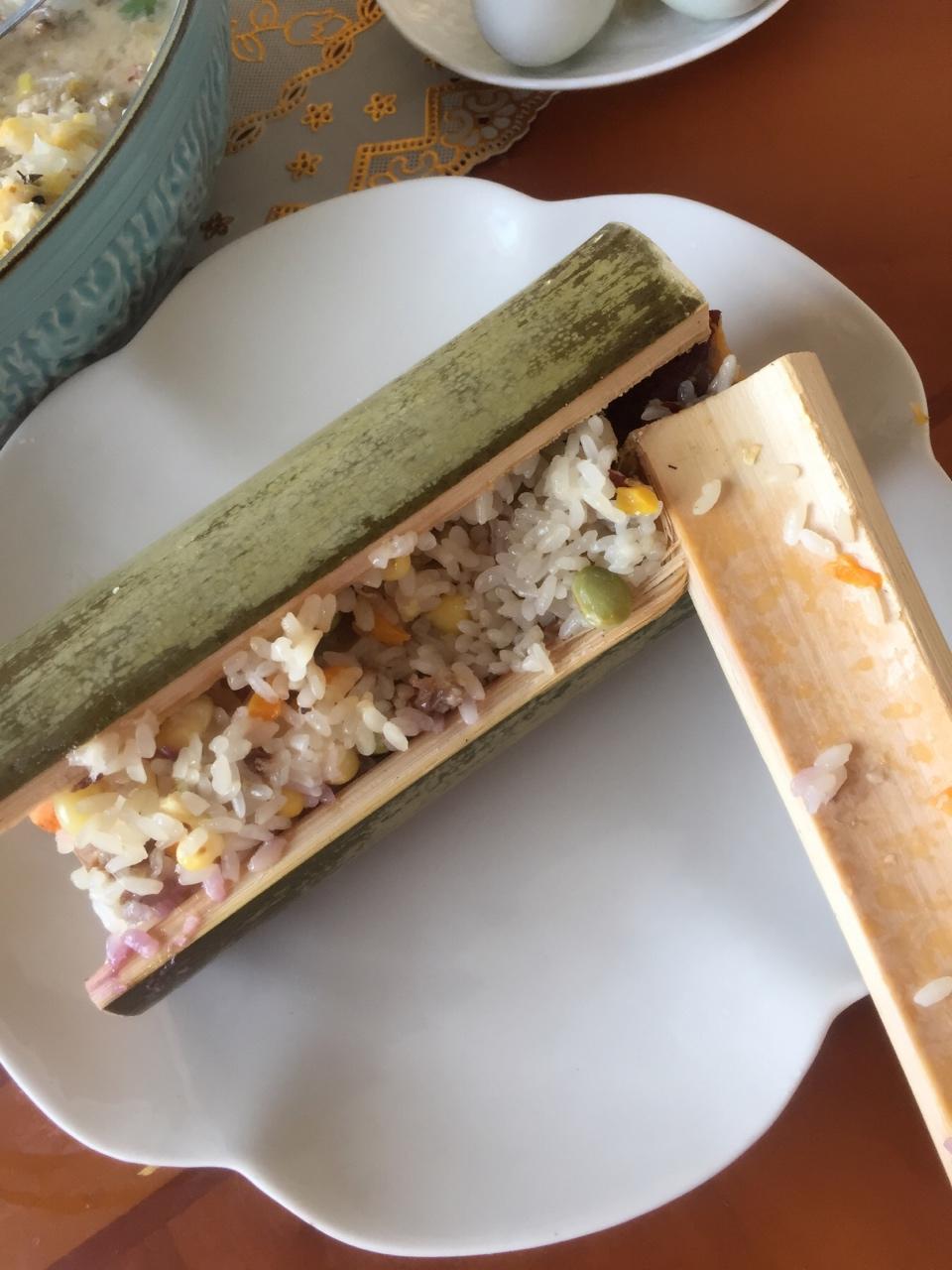 金猫咪食堂-竹筒腊味饭