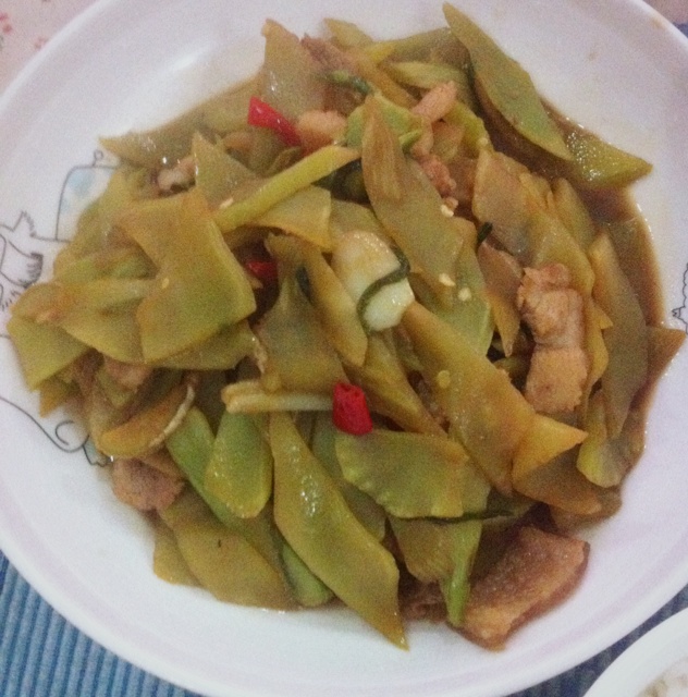 莴笋炒肉片