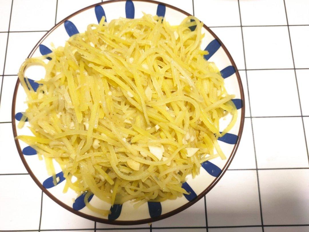 在家也能做出馆子味儿的醋溜/炝炒/酸辣土豆丝（就是那道看似简单，实则步步玄机的土豆丝）