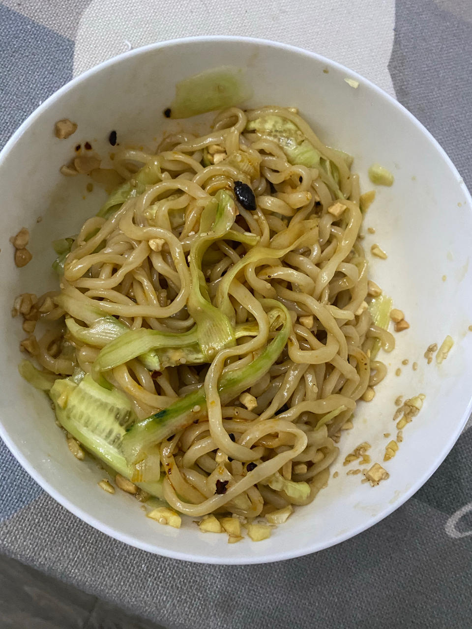酸辣凉拌面