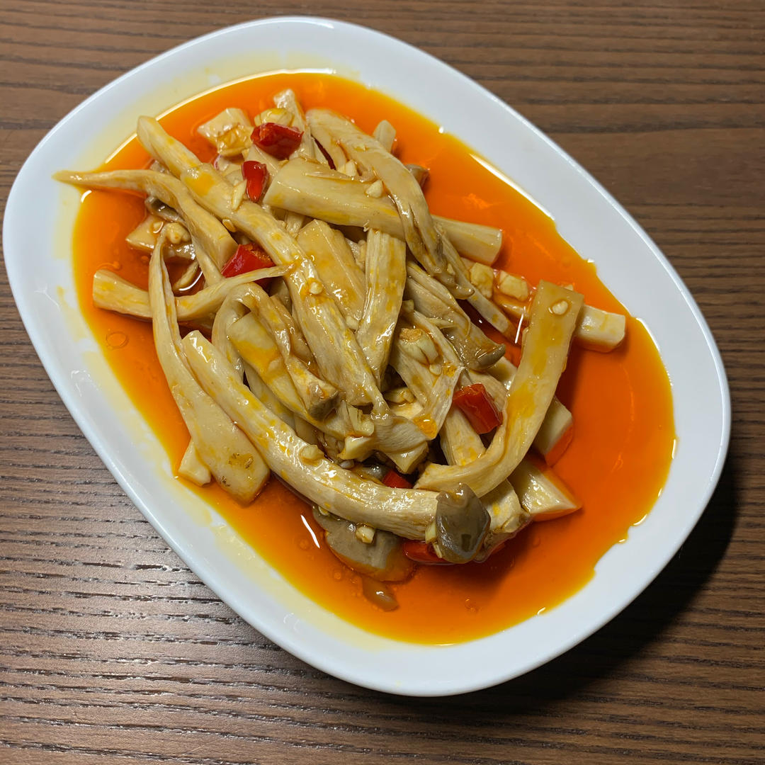 比肉还好吃的【手撕凉拌杏鲍菇】，上桌扫光光