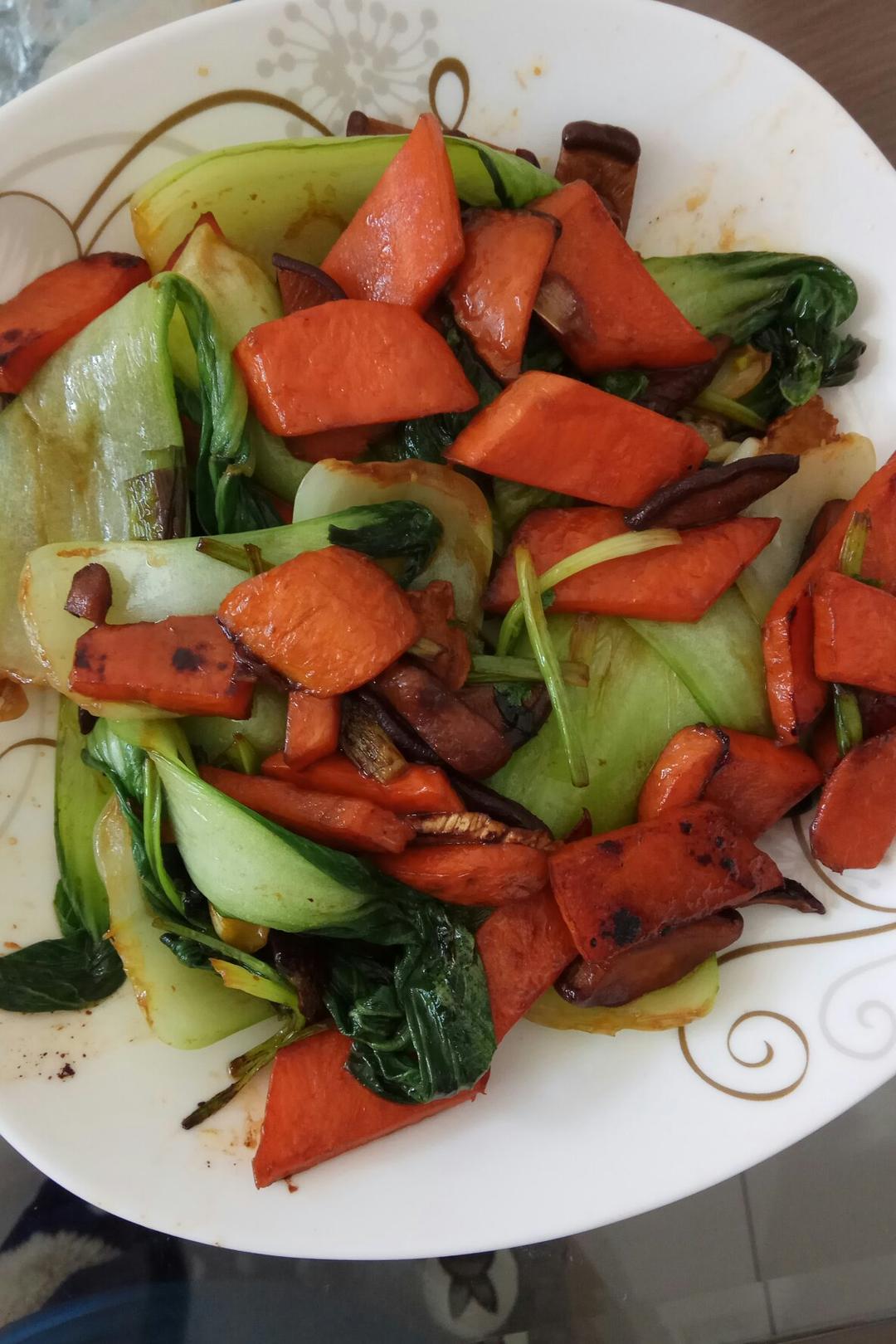 老丁的私房菜-香菇炒油菜