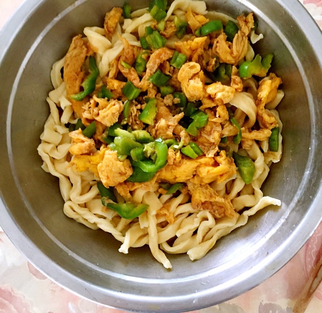 鸡蛋手擀面