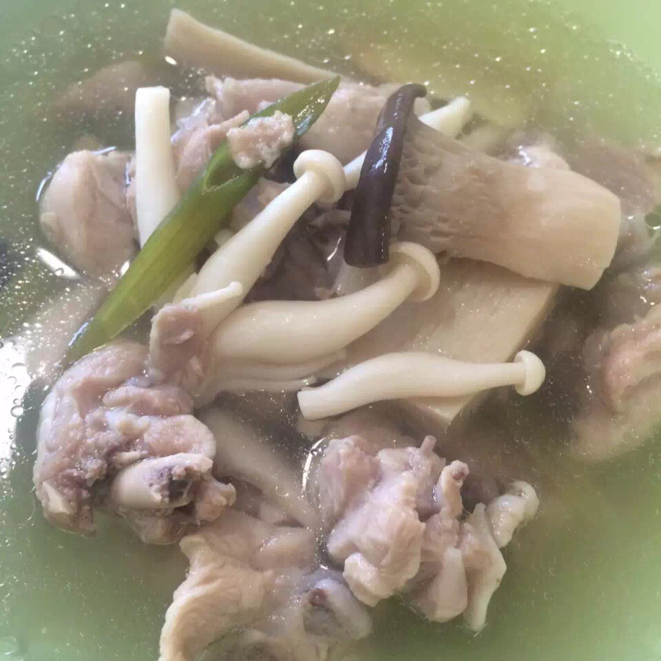香菇炖鸡