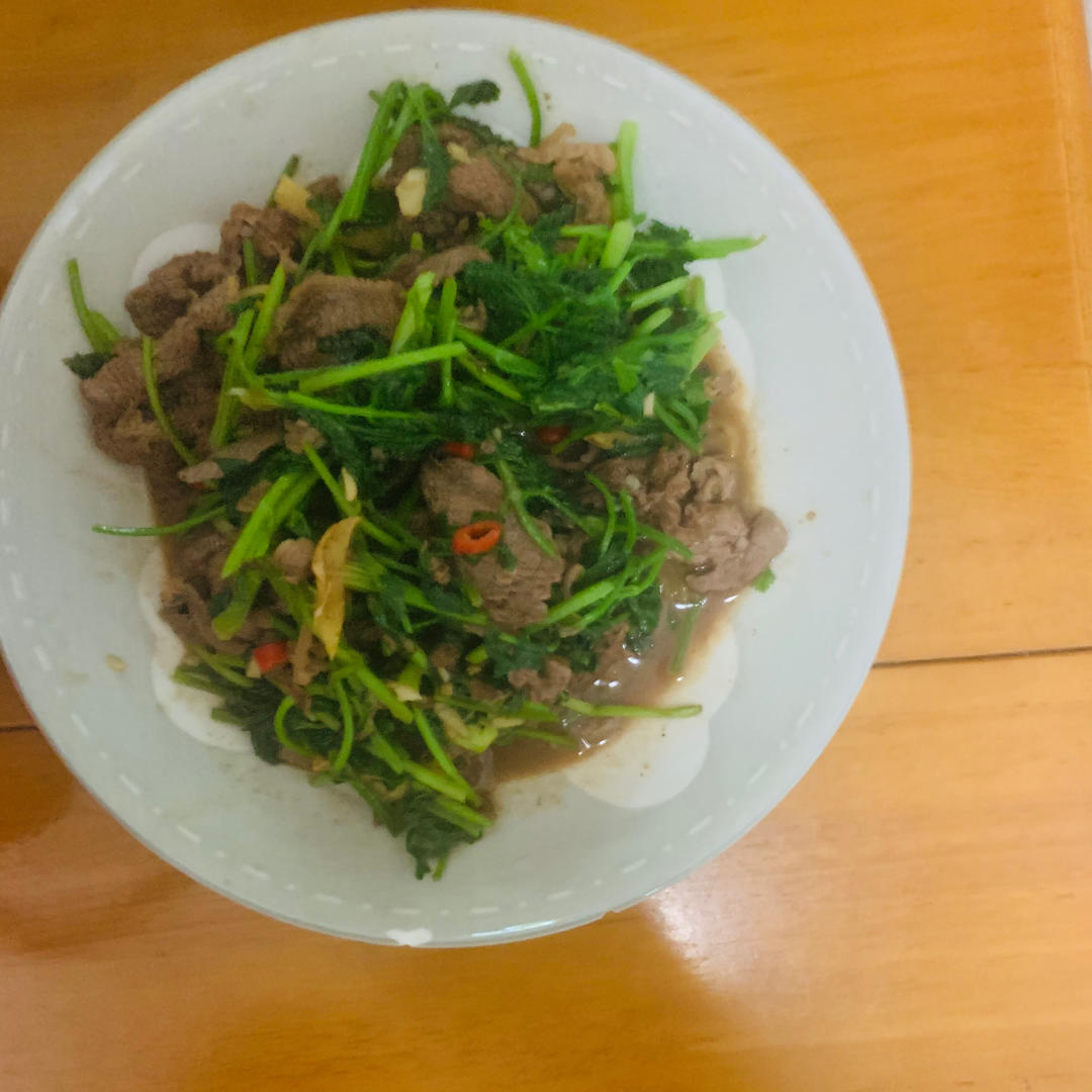 香菜牛肉