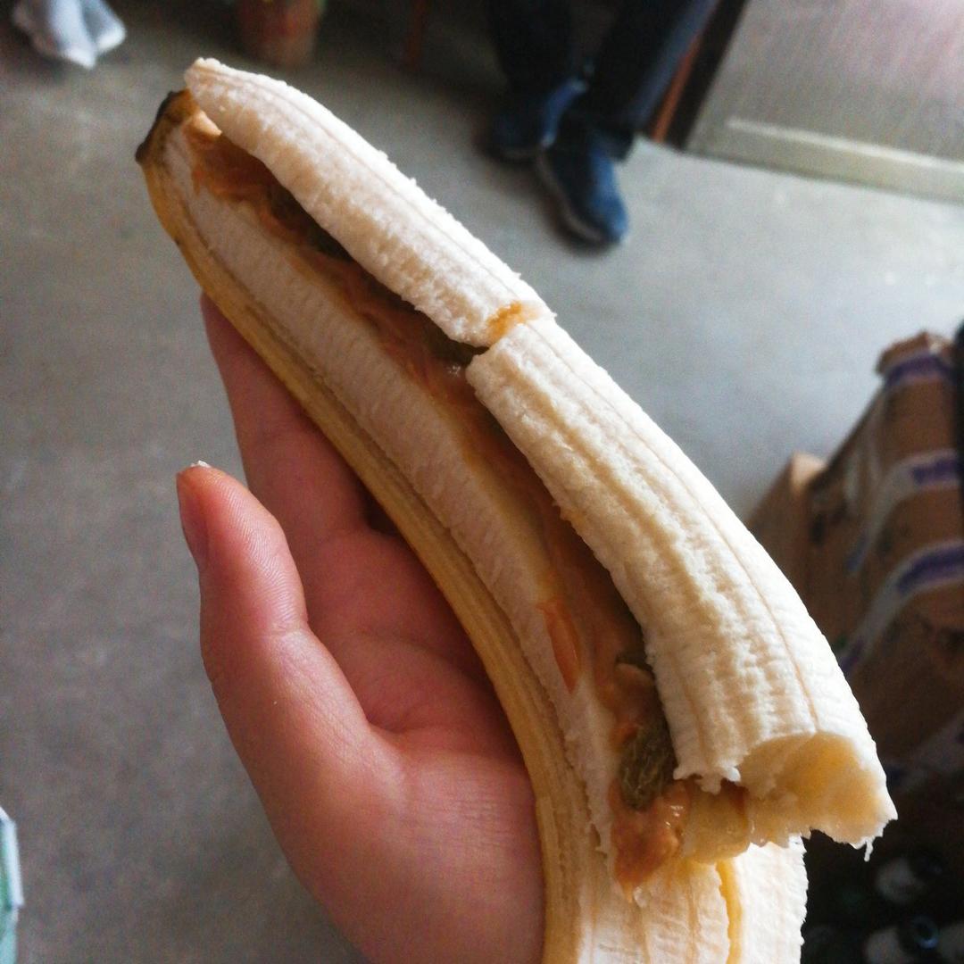 香蕉泥花生酱三明治（我的食欲稳定器）| 健康·三餐