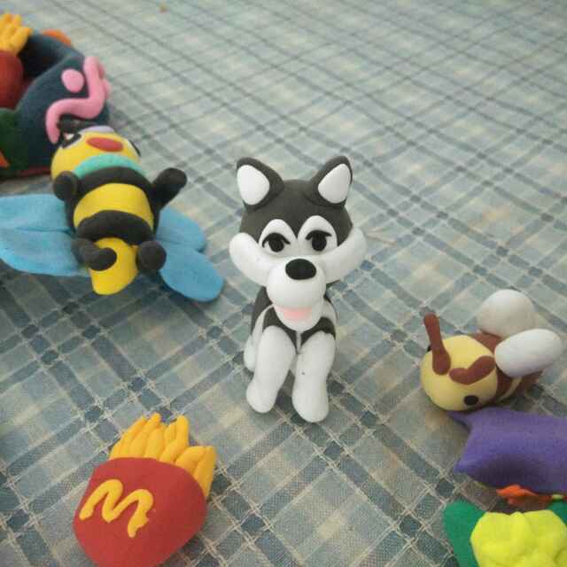 贪吃的小猫猫喵