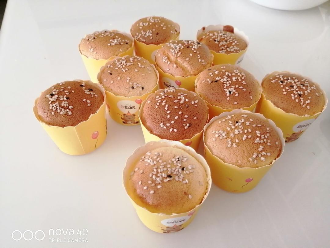 纸杯蛋糕 8寸戚风蛋糕的量