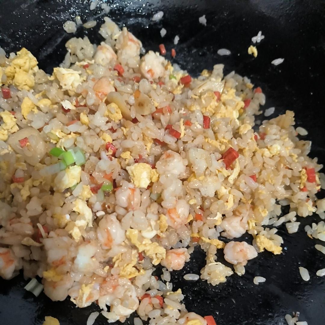 豪华版虾仁炒饭🍤