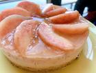 蜜桃酸奶慕斯蛋糕 超丰富的桃子果肉🍑(蜂蜜燕麦饼底)