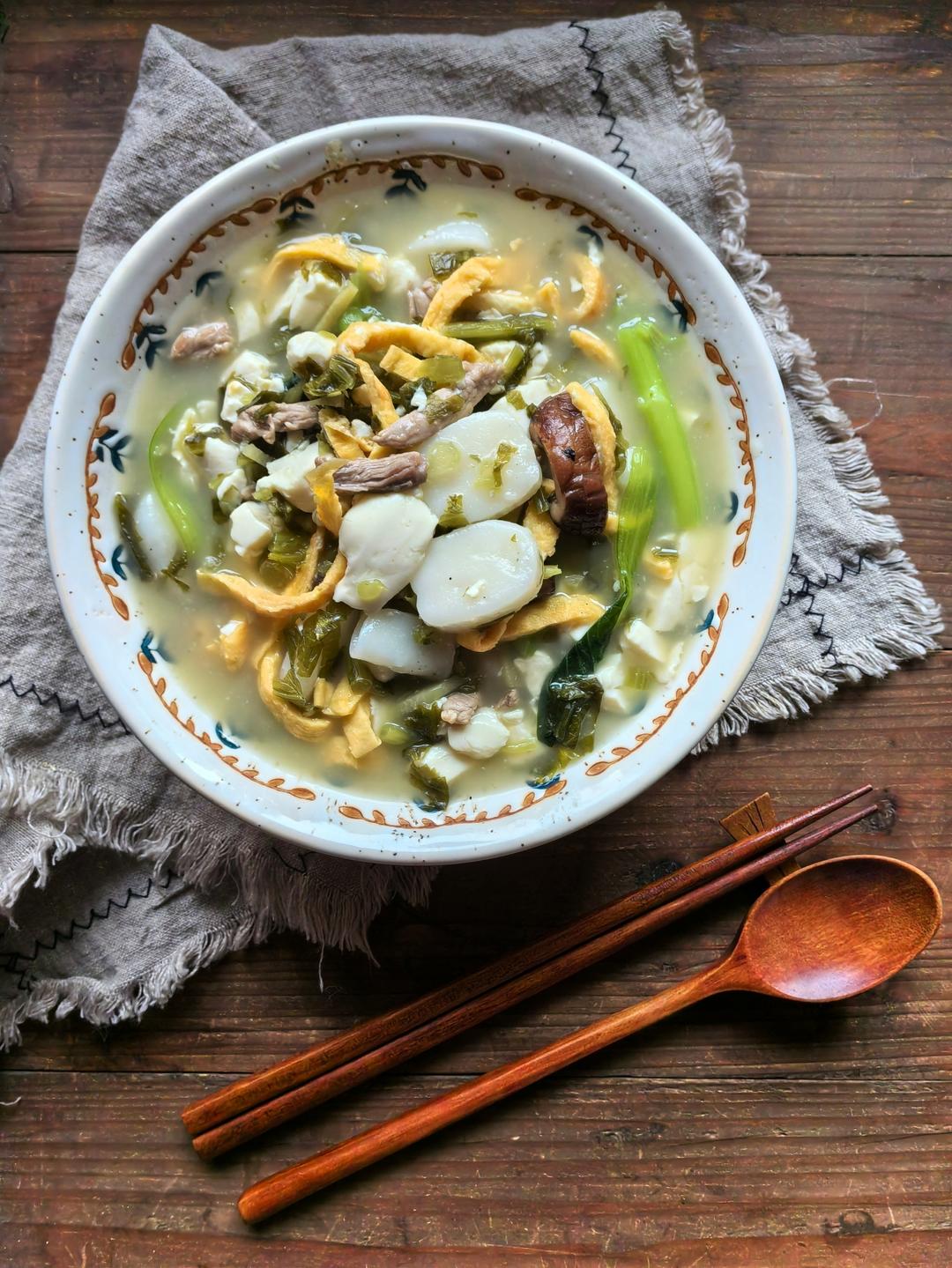 欲罢不能-雪菜豆腐汤年糕