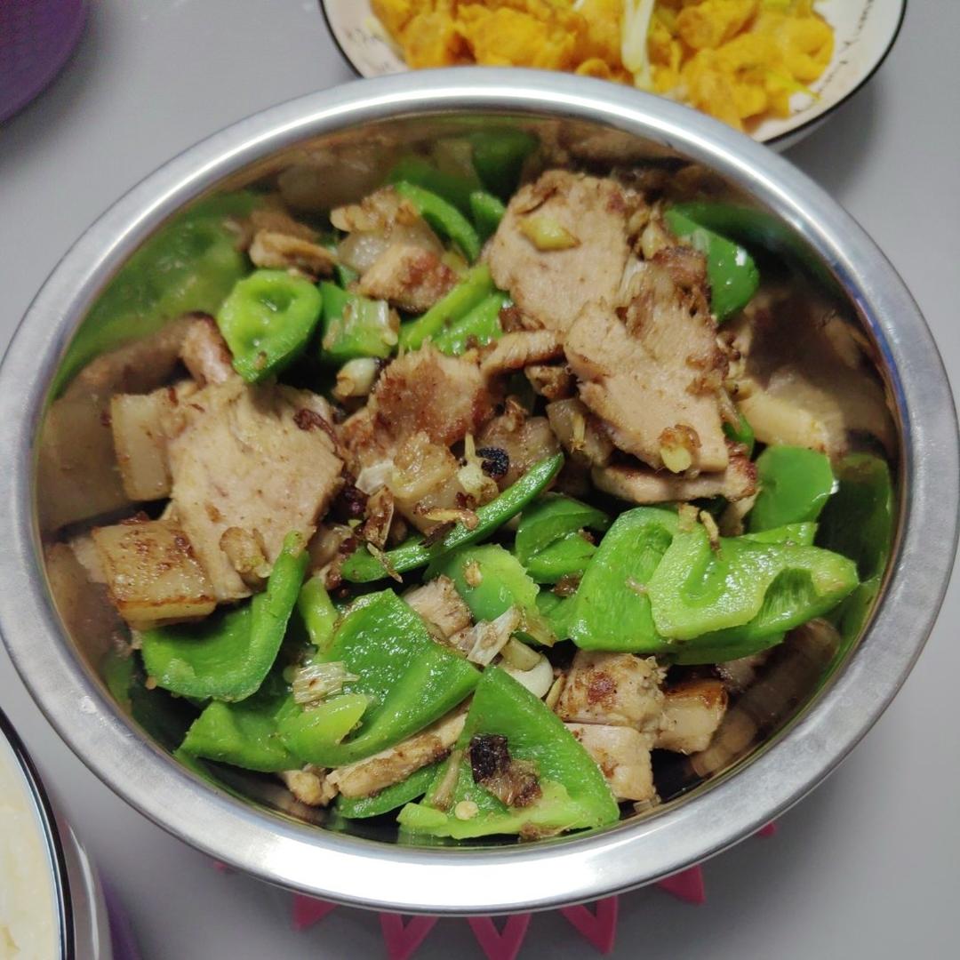 孜然青椒炒肉
