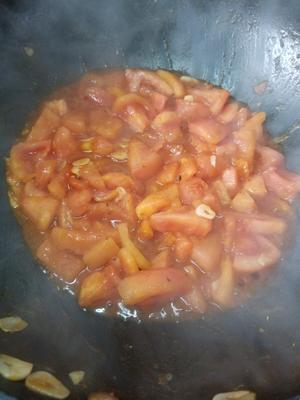 番茄炒蛋/蒜香中国西红柿浓汤配金黄煎鸡蛋的做法 步骤12