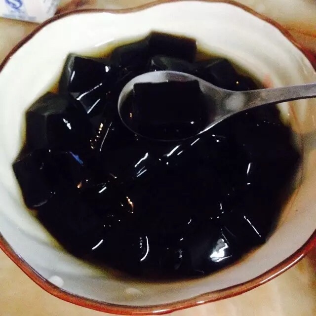 广式黑凉粉