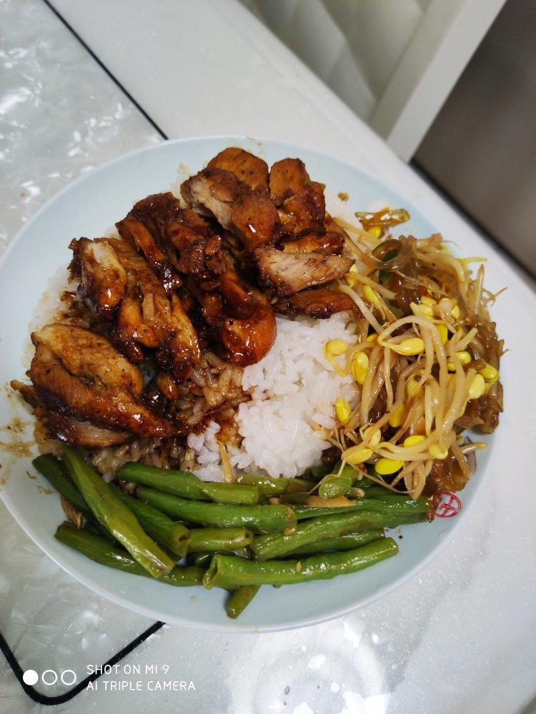 照烧鸡腿饭