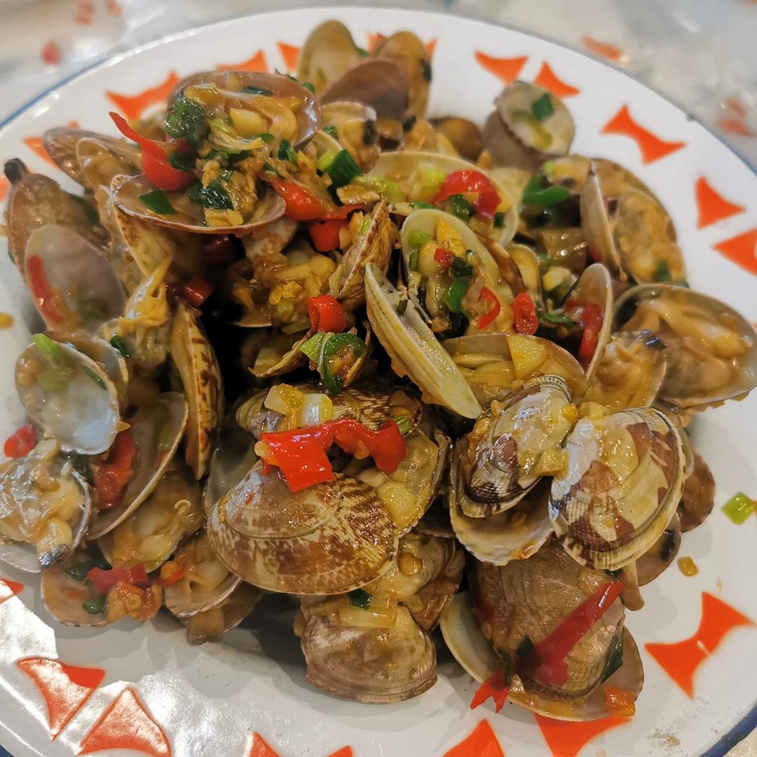 蒜香炒花甲