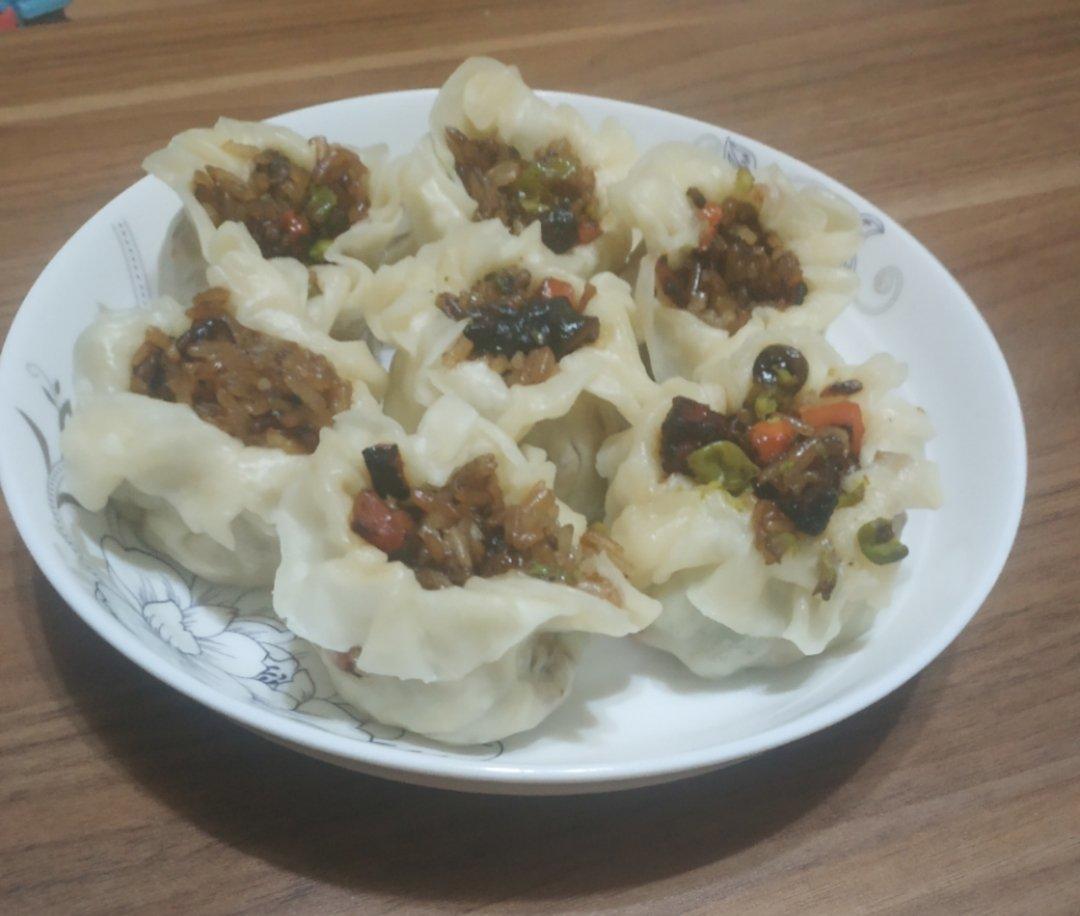 饺子皮咸蛋黄烧麦
