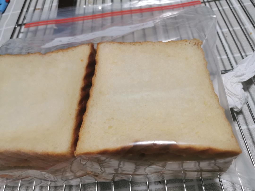 吐司，奶香手撕面包，超级香浓